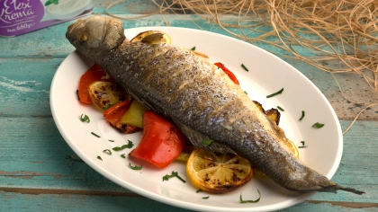 Fırında Ekşi Kremalı Levrek Tarifi