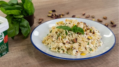 Girit Ezmeli Soğuk Makarna Tarifi