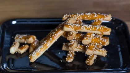 Ekşi Kremalı Çubuk Kraker Tarifi