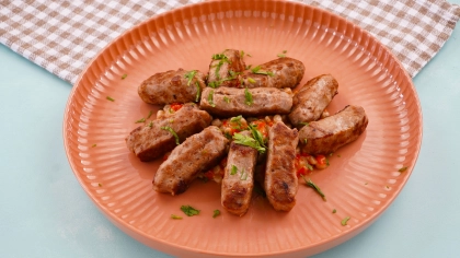 Pratik Kuskuslu İnegöl Köfte Tarifi