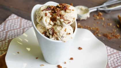 Pikan Cevizli Dondurma Tarifi