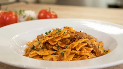 Domates Soslu Bonfileli Makarna Tarifi