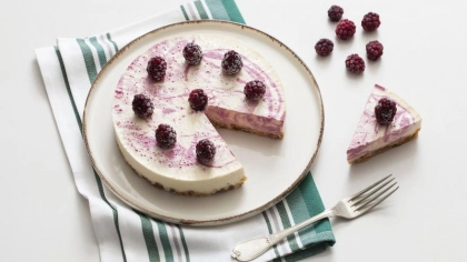 Böğürtlenli Raw Cheesecake Tarifi