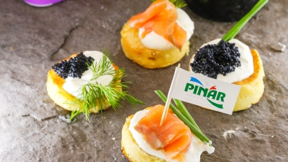 Ekşi Kremalı Blini Kanepeler Tarifi