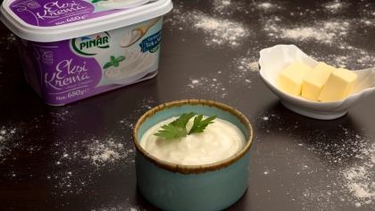 Ekşi Kremalı Beşamel Sos Tarifi