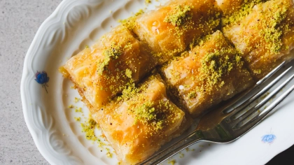 Pratik Cevizli Ev Baklavası Tarifi