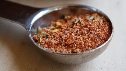 Defne Yaprağı ve Limon Aromalı Tuz Tarifi