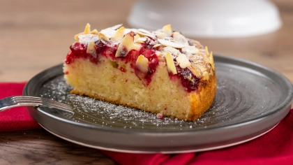 Meyveli Bademli Kek Tarifi