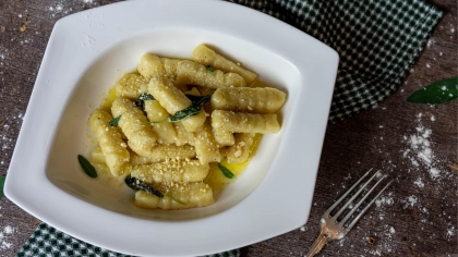 Ada Çayı ve Tereyağı Soslu Gnocchi Tarifi