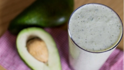 Avokadolu Smoothie Tarifi