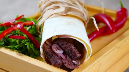 Cheddar Dolgulu Et Roll Tarifi