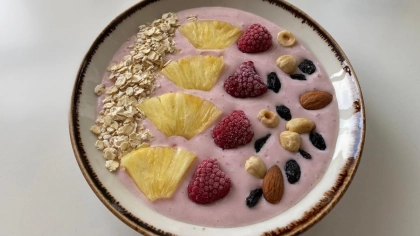 Çilekli Smoothie Bowl Tarifi