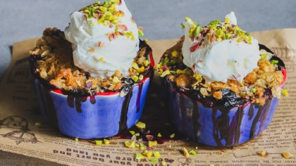 Yaban Mersinli Yulaflı Crumble Tarifi