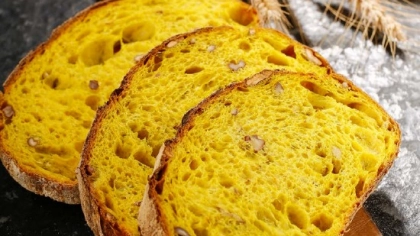 Zerdeçallı Cevizli EkmekTarifi