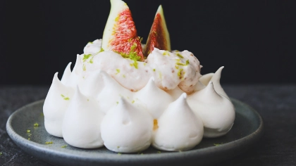 İncir Kremalı Mini Pavlova Tarifi