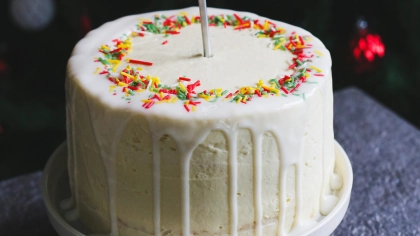 Beyaz Çikolatalı Yılbaşı Pastası Tarifi