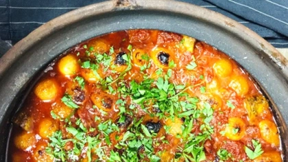 Güveçte Soğan Yahnisi Tarifi