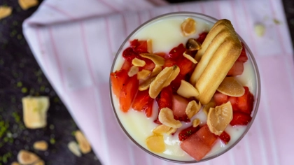 Meyveli Bisküvili Bardak Tatlısı Tarifi